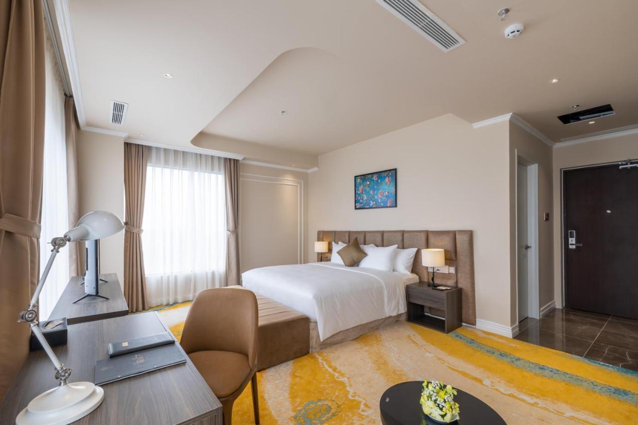La Vela Hue Hotel Ngoại thất bức ảnh Deluxe Suite