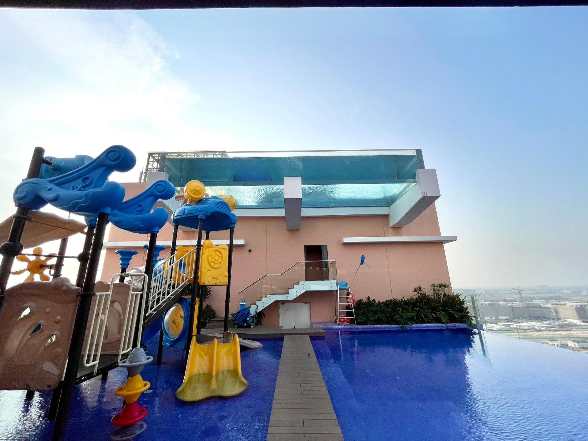 La Vela Hue Hotel Ngoại thất bức ảnh The pool at the 33rd floor